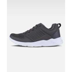 Scarpe sportive con lacci